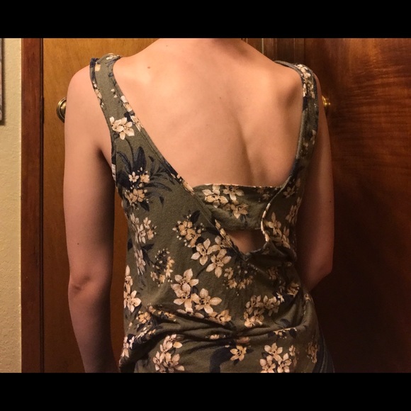 American Eagle Soft and Sexy Floral Tank Top - Picture 2 of 5